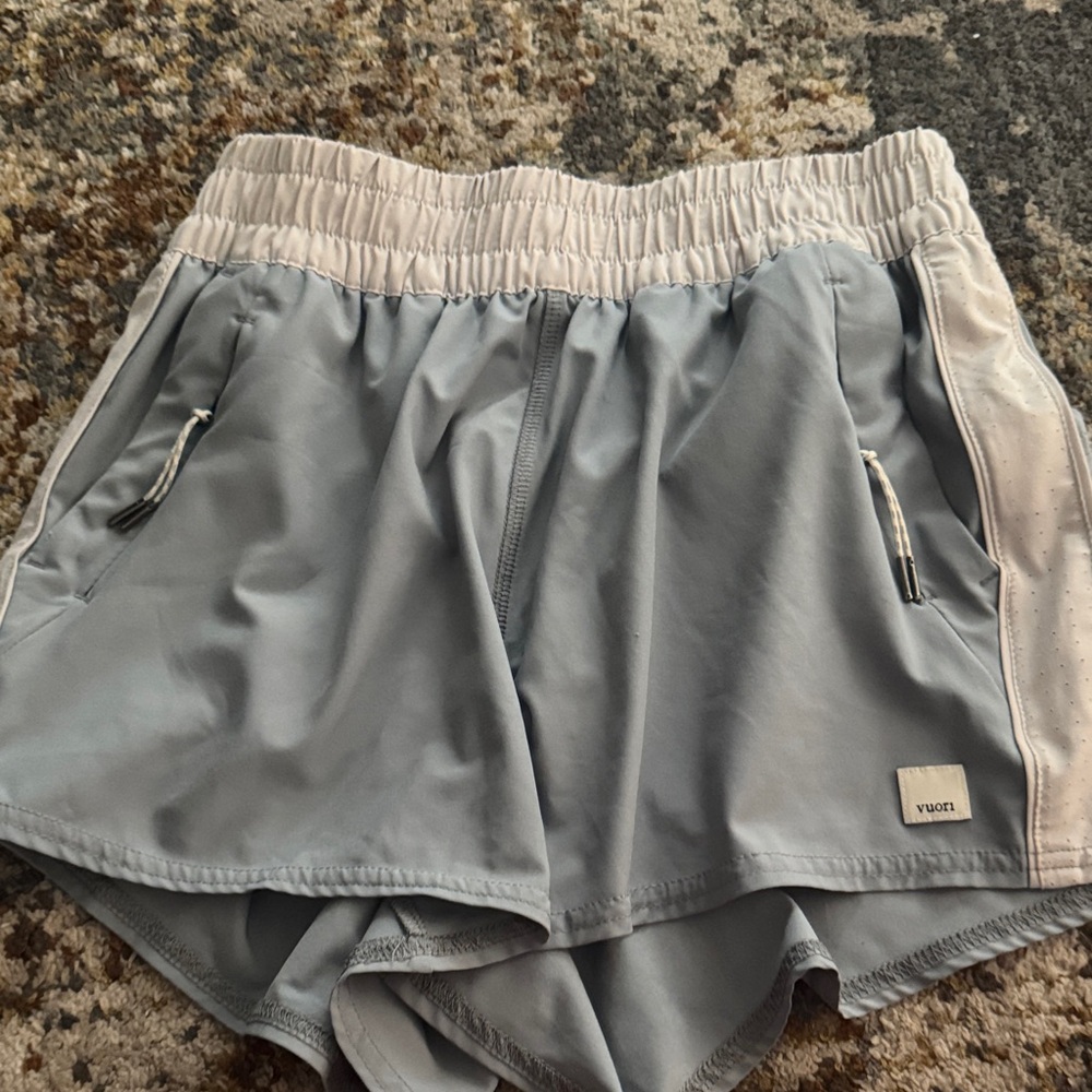 Vuori Women's Athletic Shorts in Gray and White